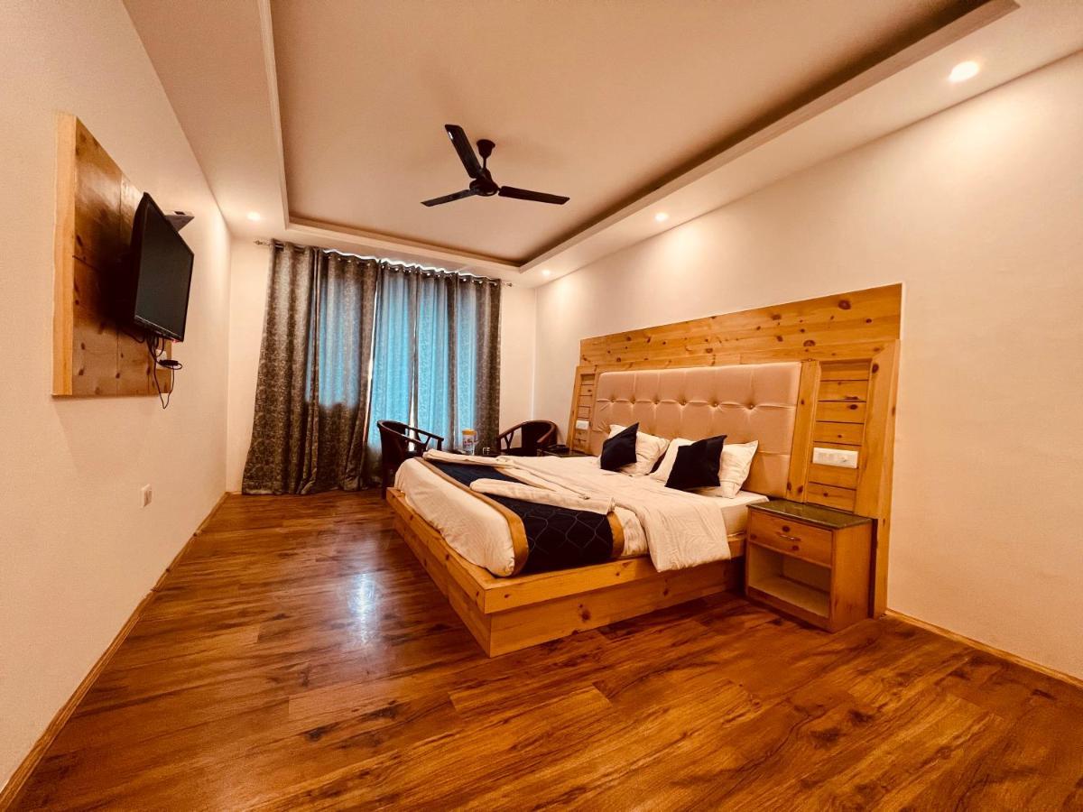 Hotel Lemoon Tree Манали Экстерьер фото